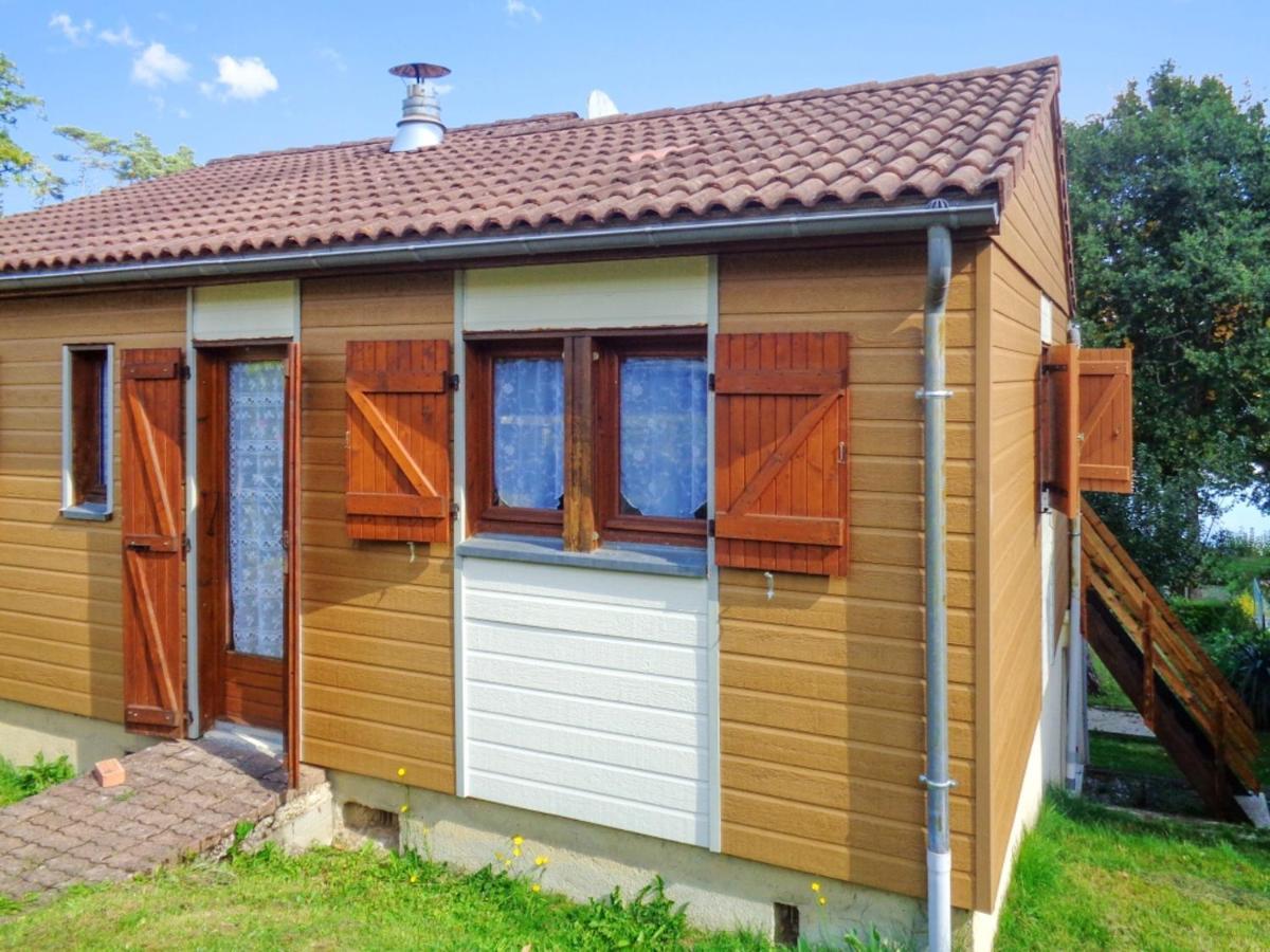 Chalet Charmant A Saint-Gerons Avec Piscine Partagee Bagian luar foto